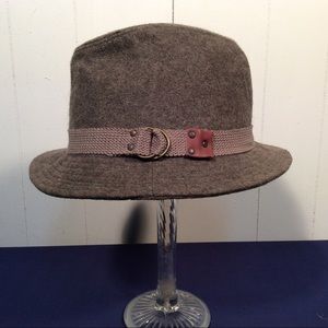 Kangol design Vintage mens fedora with buckle size large made in USA